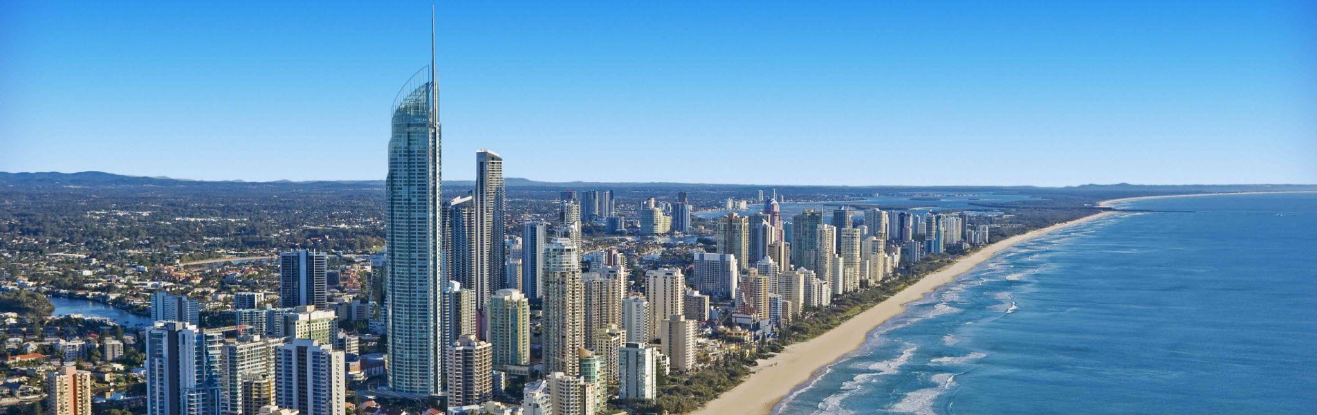 Q1 Surfers Paradise Beach Side