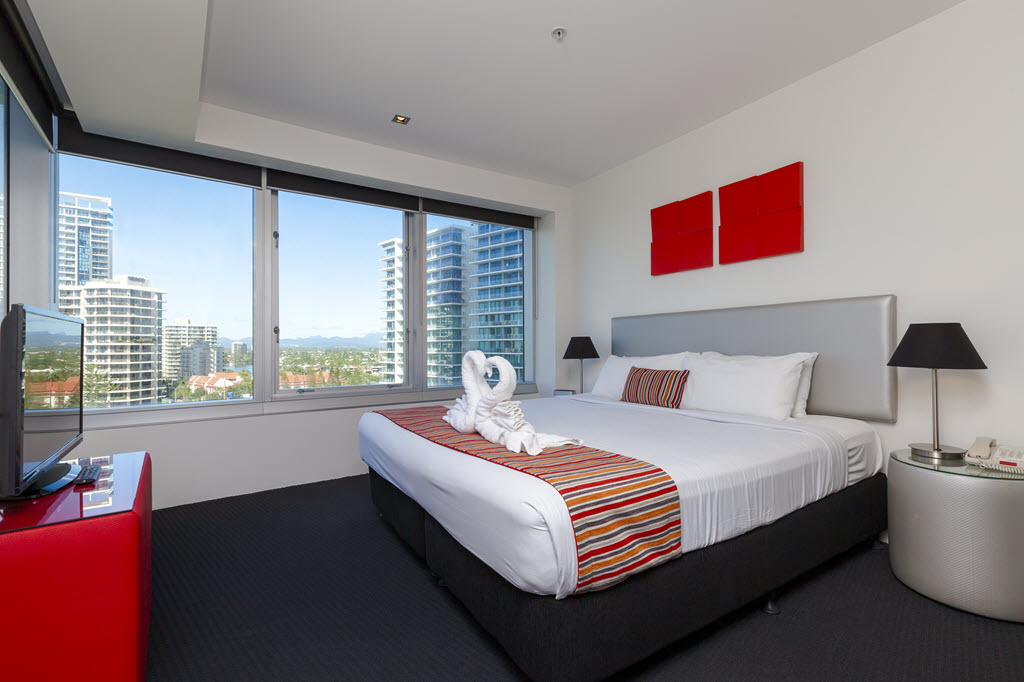 Q1 Resort & Spa One Bedroom Spa Apartment | Master Bedroom