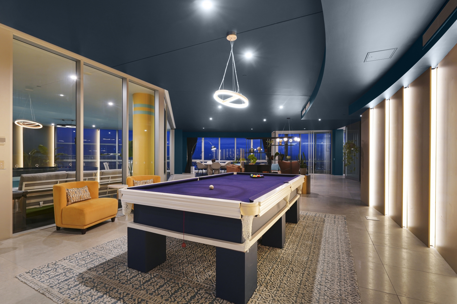 Q1 Resort & Spa - Presidential Penthouse | Billiards Table